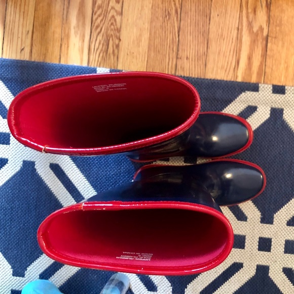 Tory Burch Navy Blue and Red Rainboots - Picture 5 of 8